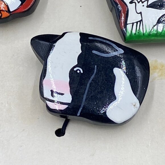 Vintage Set of 6 Cow Button Covers Black White Pink Wood NEW Funny - Picture 9 of 14